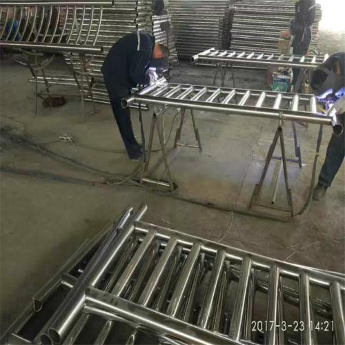 滄州復(fù)合管護(hù)欄立柱 滄州復(fù)合管護(hù)欄立柱