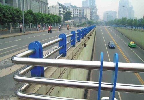 哈爾濱304不銹鋼護(hù)欄 哈爾濱304不銹鋼護(hù)欄